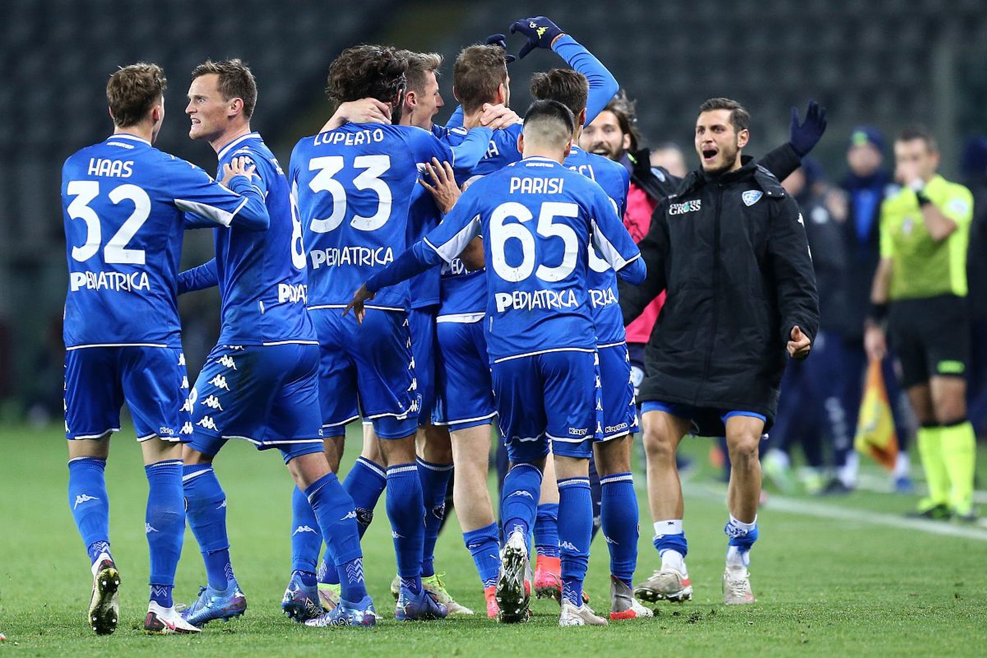 郭艾伦重提旧事回应贺天举意外受伤：已提前告知队友别闹.